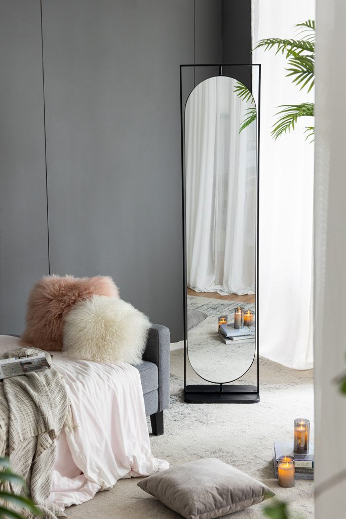 Metal Stand Mirror Black