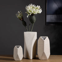 Ceramic Wavey Hand Scribing Vase