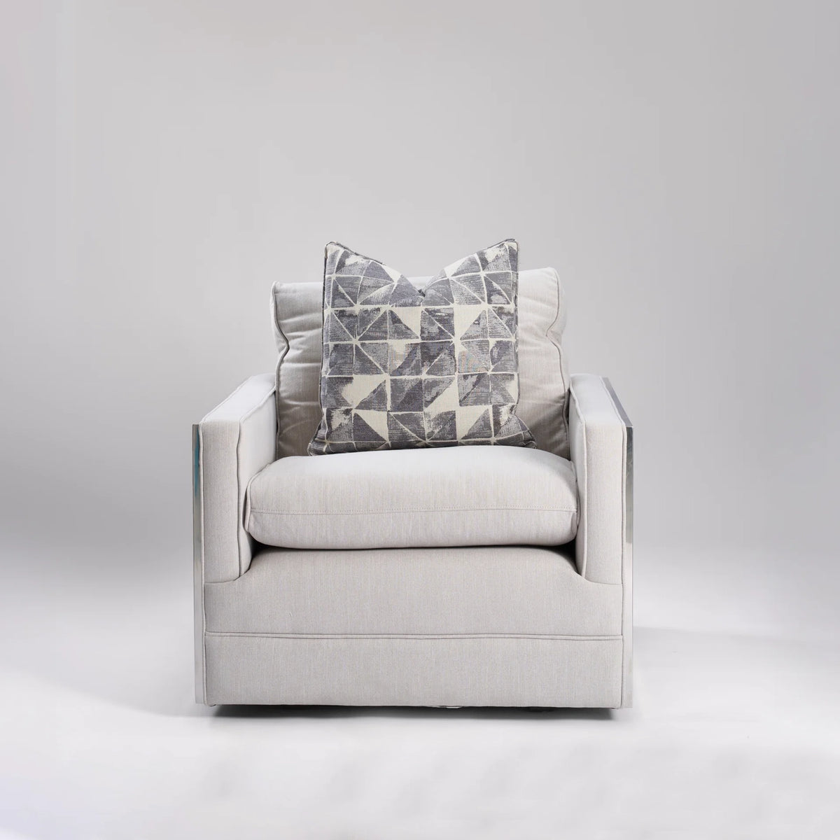 Dori Chair Platinum