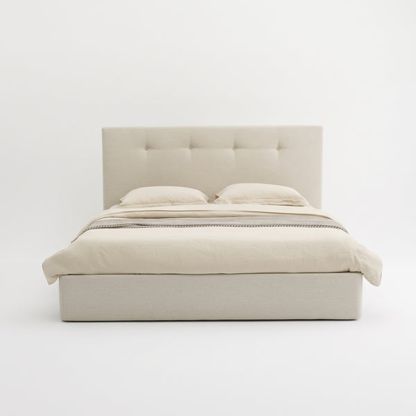 Hilton Bed