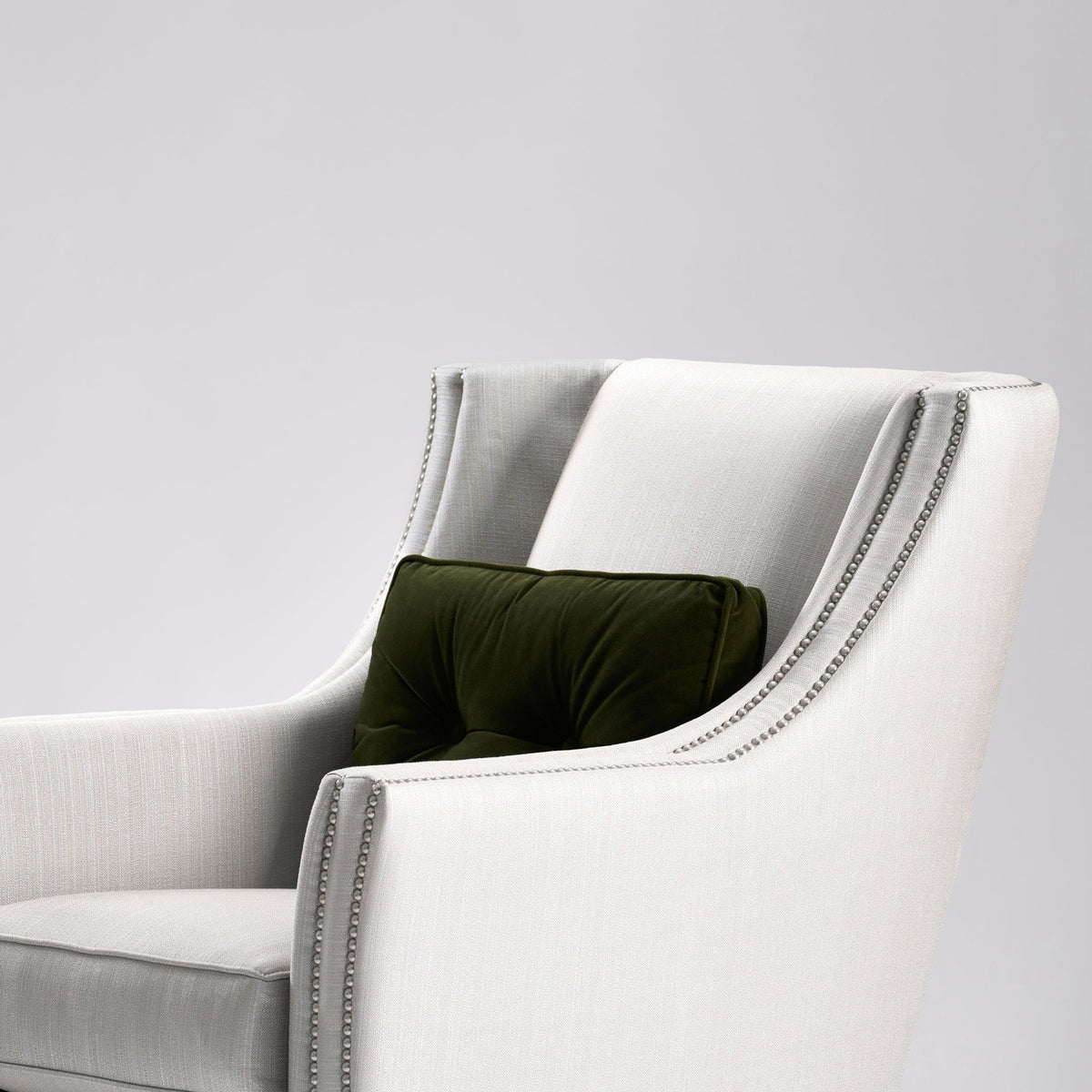 The Windsor Chair / Gray with Silver Nailsheads